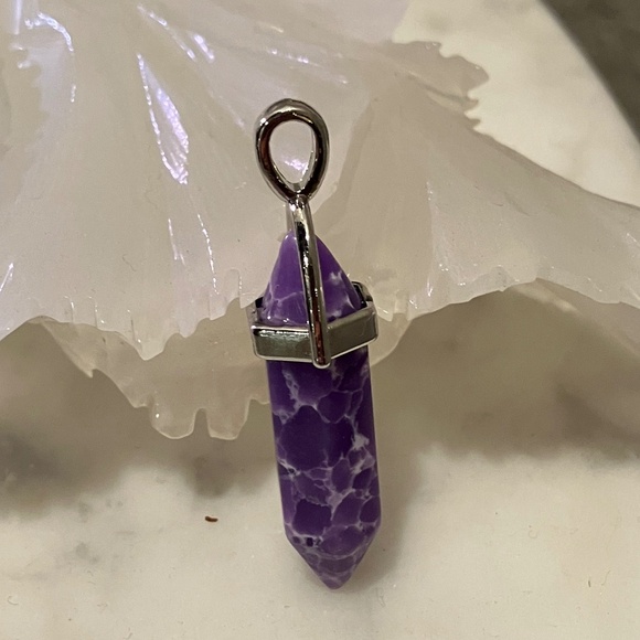Hexagon Fashion Stone Pencil Point Bullet Pendant - Amethyst - Picture 3 of 4